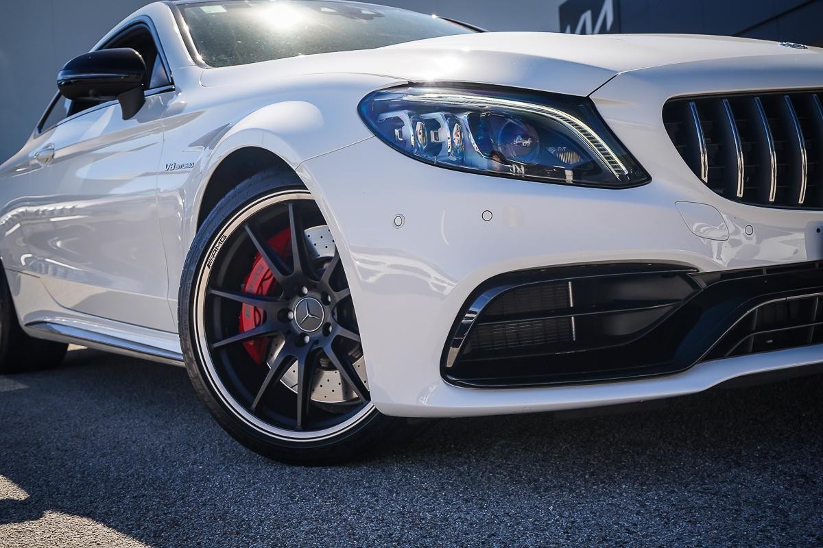 Mercedes Benz C-class image 2