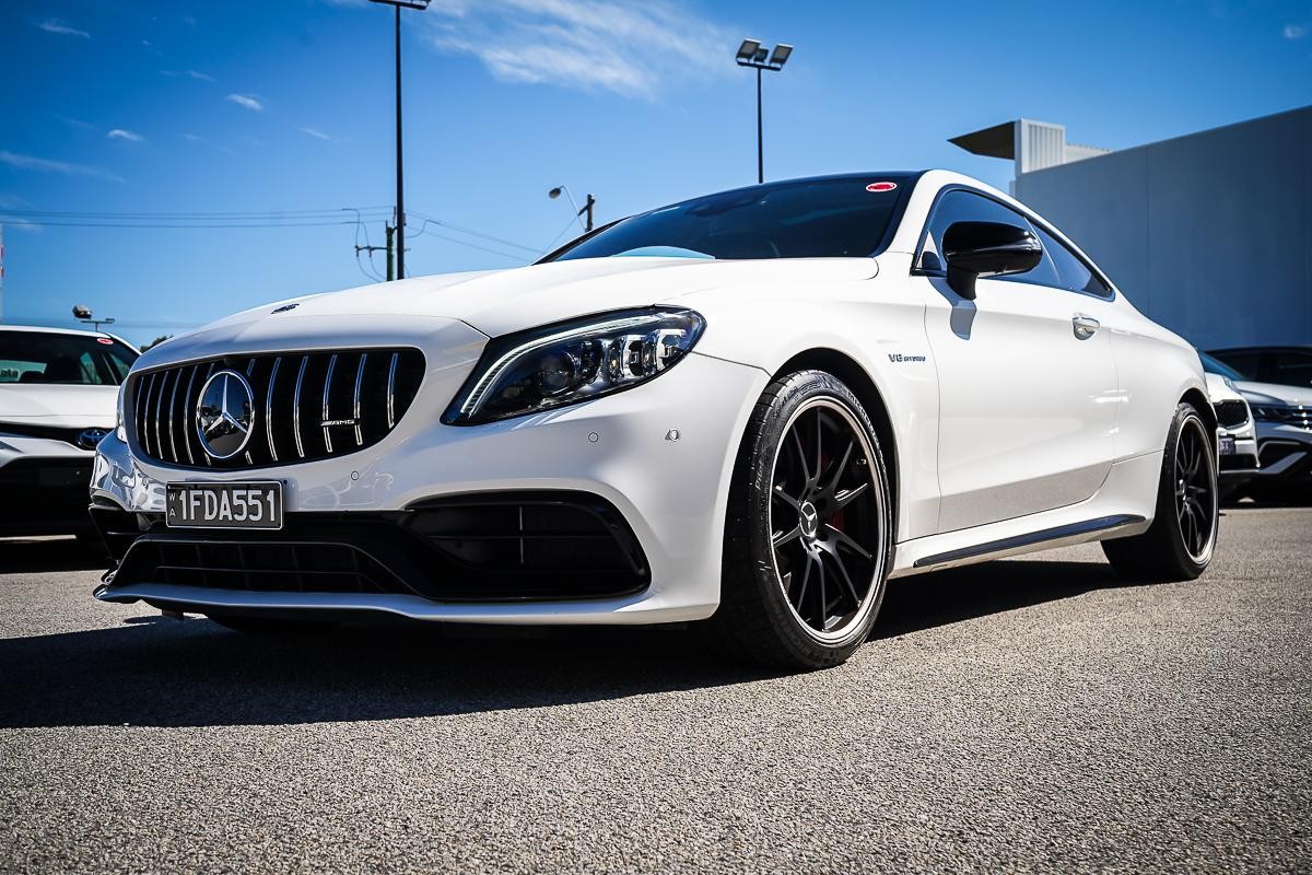 Mercedes Benz C-class image 4