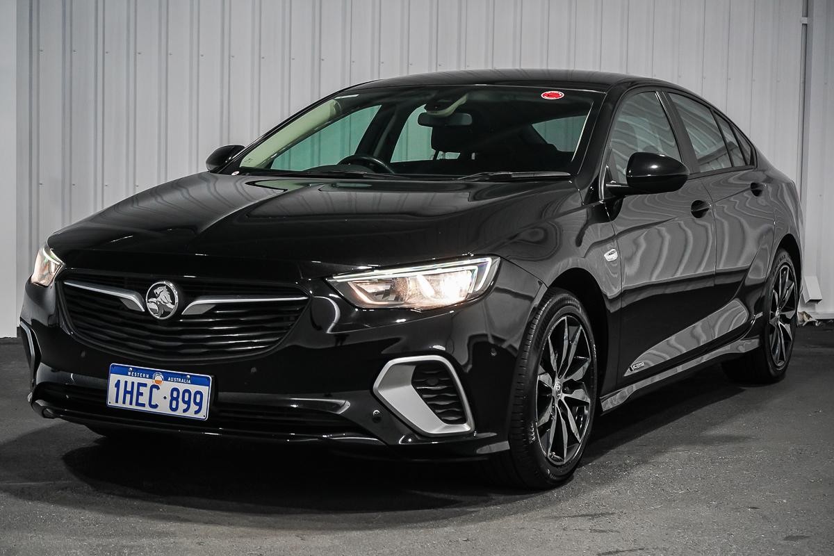 Holden Commodore image 4