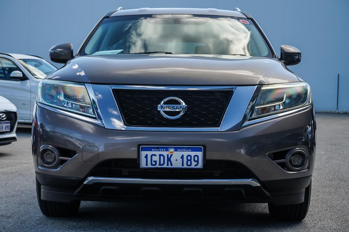 Nissan Pathfinder image 3