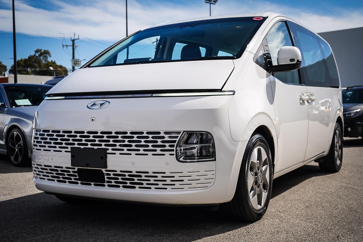 Hyundai Staria image 4