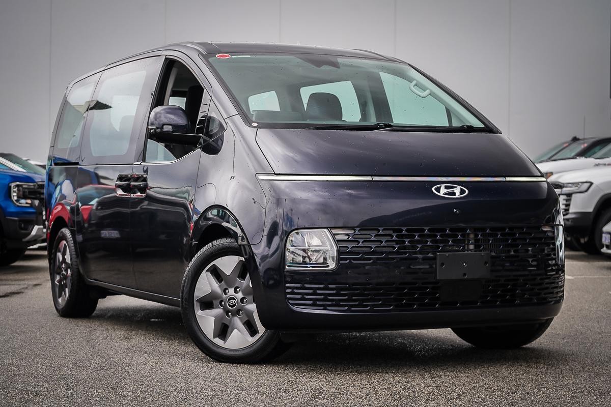 Hyundai Staria image 1