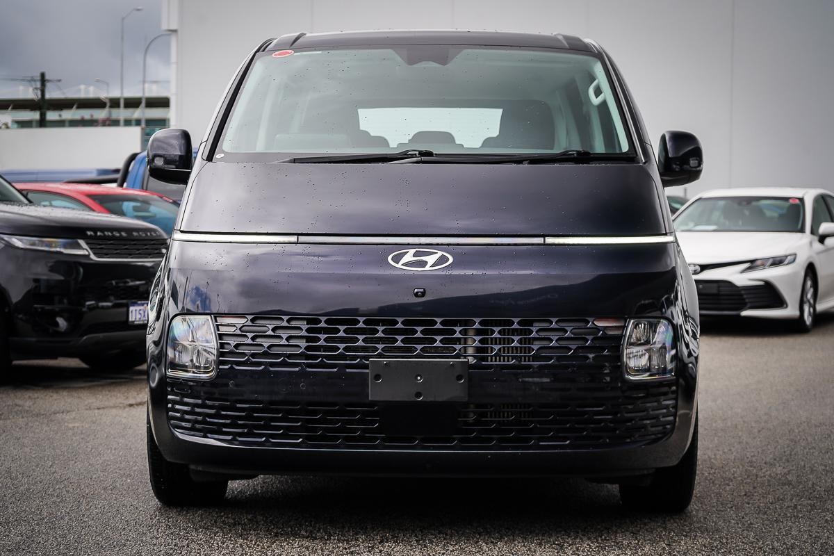 Hyundai Staria image 3