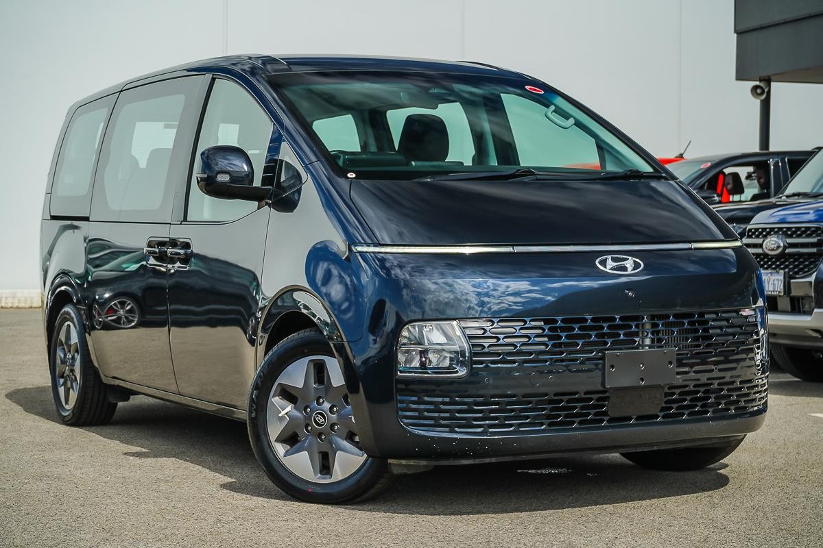Hyundai Staria image 1