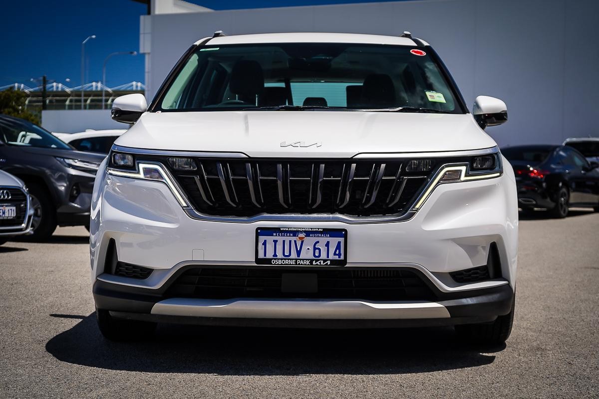 Kia Carnival image 3