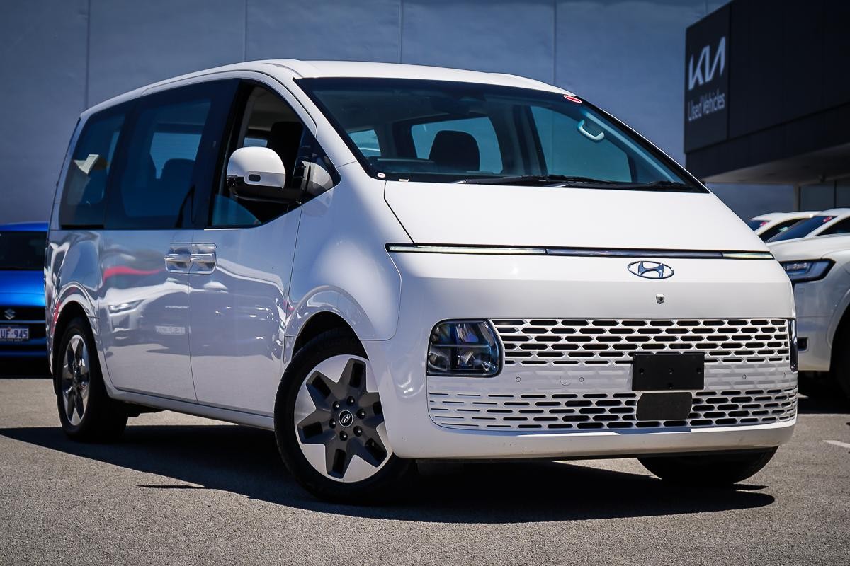 Hyundai Staria image 1