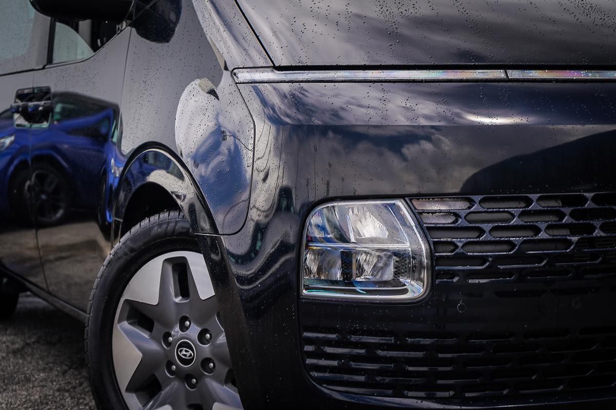 Hyundai Staria image 2