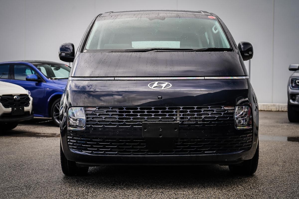 Hyundai Staria image 3