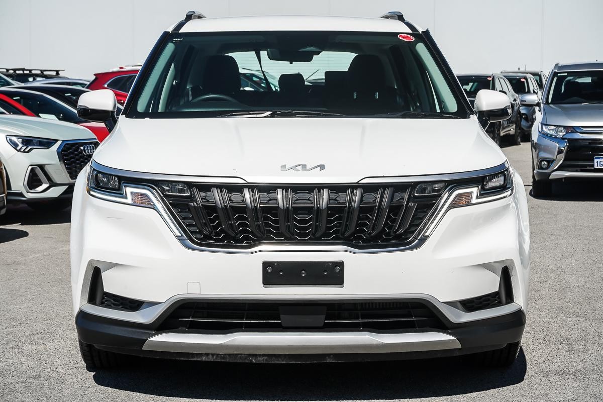 Kia Carnival image 3