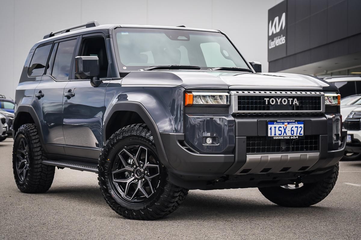 Toyota Landcruiser Prado image 1