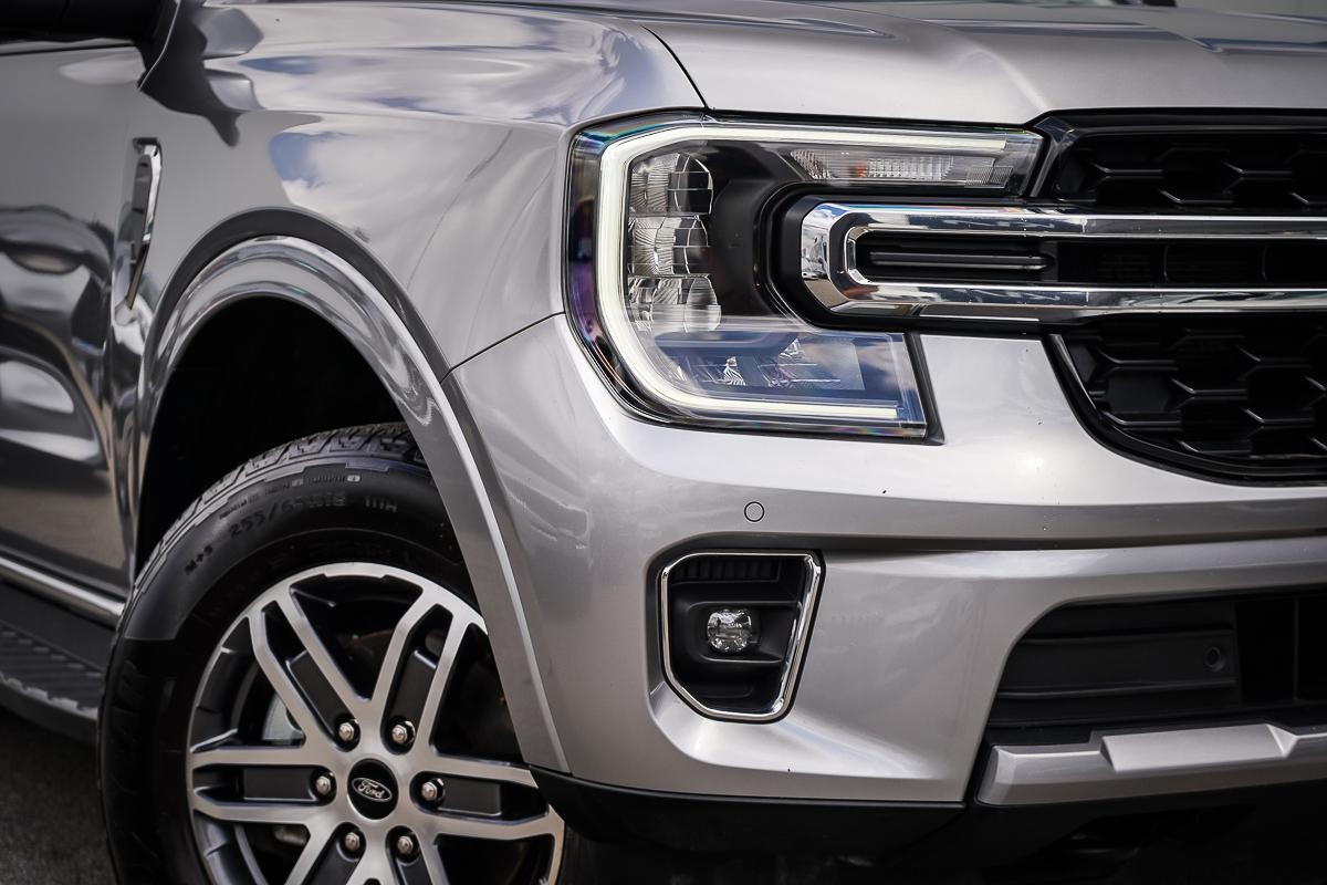 Ford Everest image 2