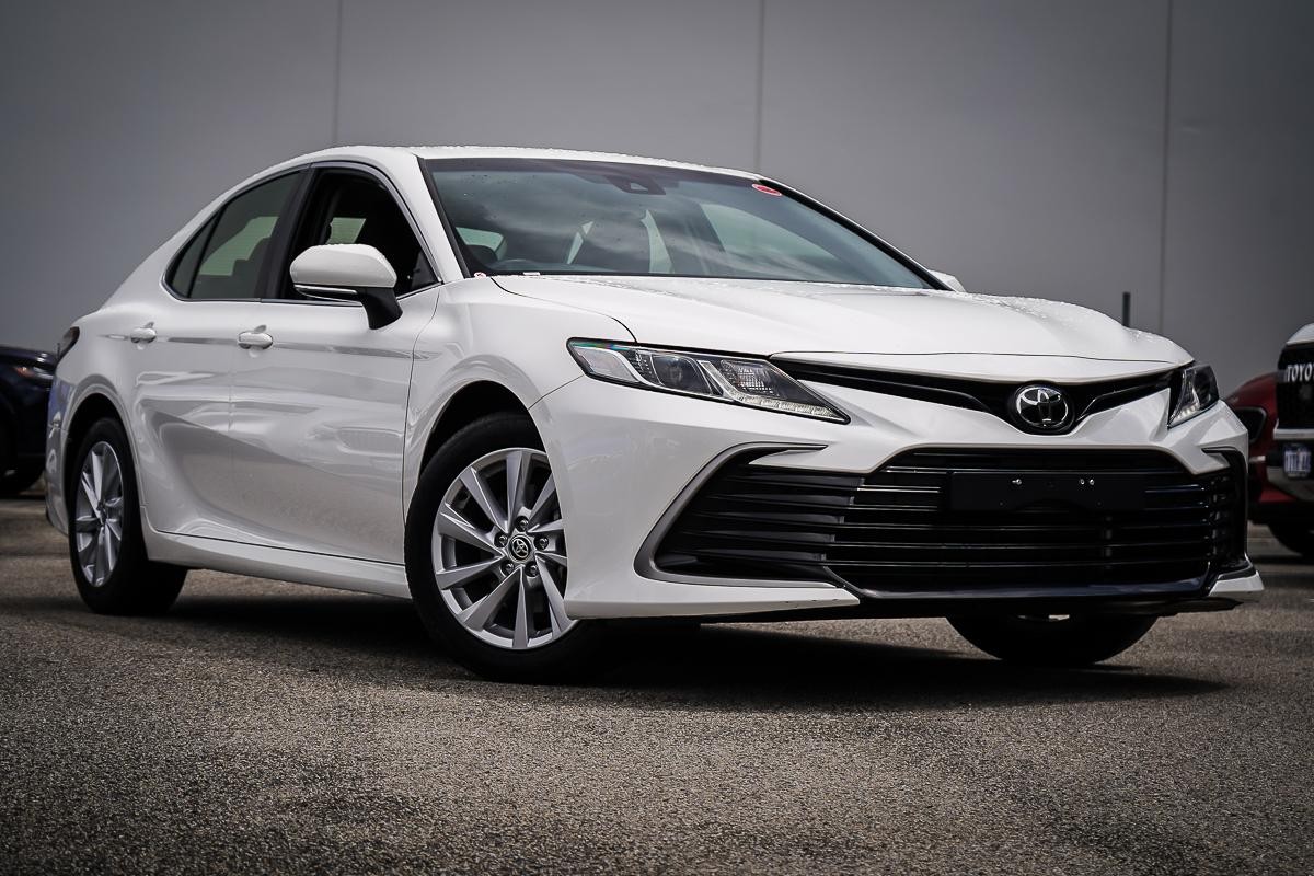 Toyota Camry image 1