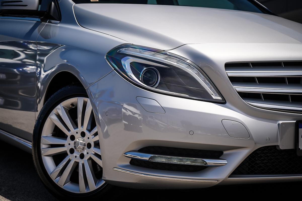 Mercedes Benz B-class image 2