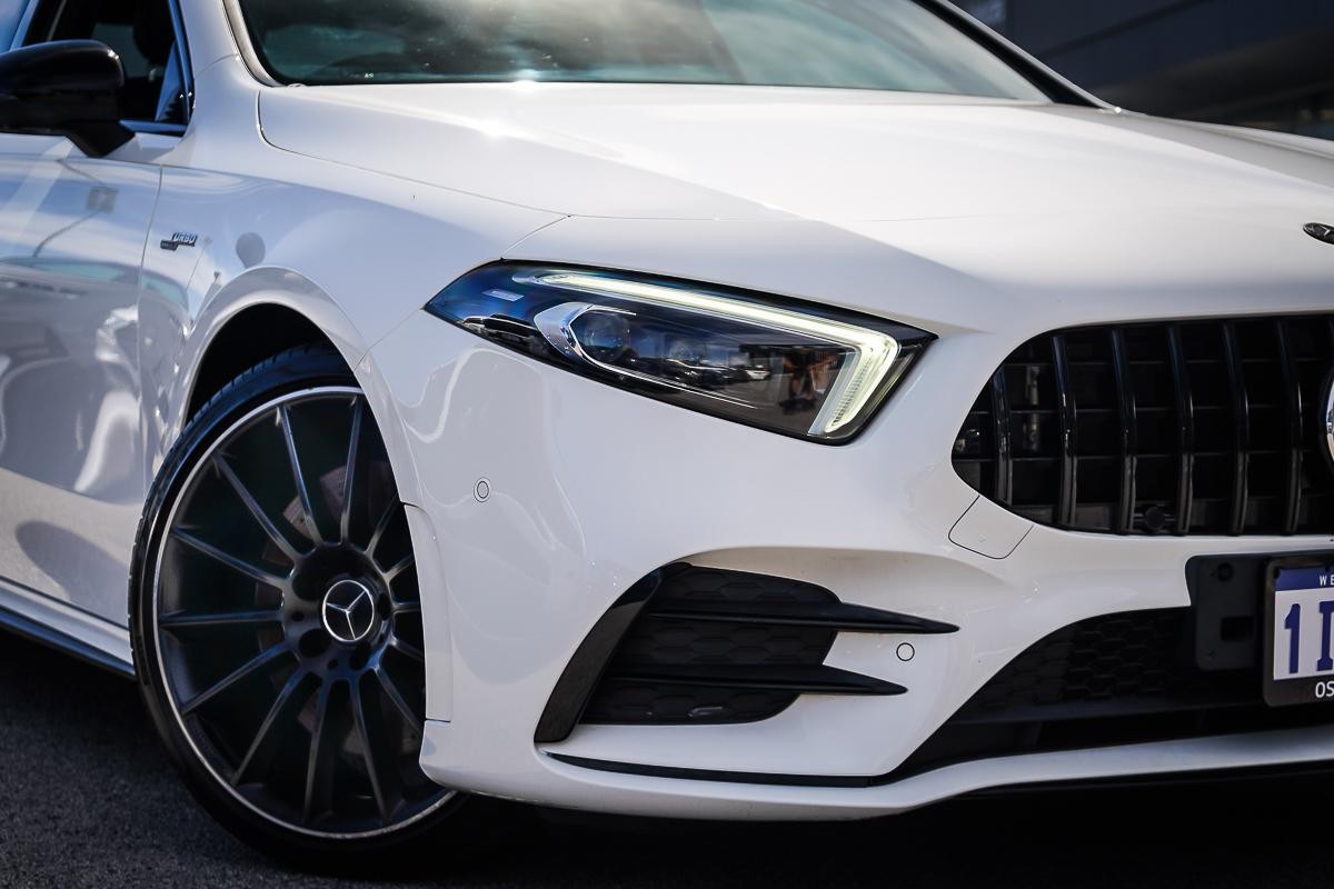 Mercedes Benz A-class image 2