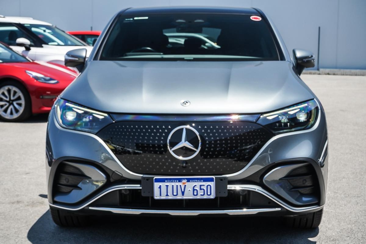 Mercedes Benz Eqe image 3