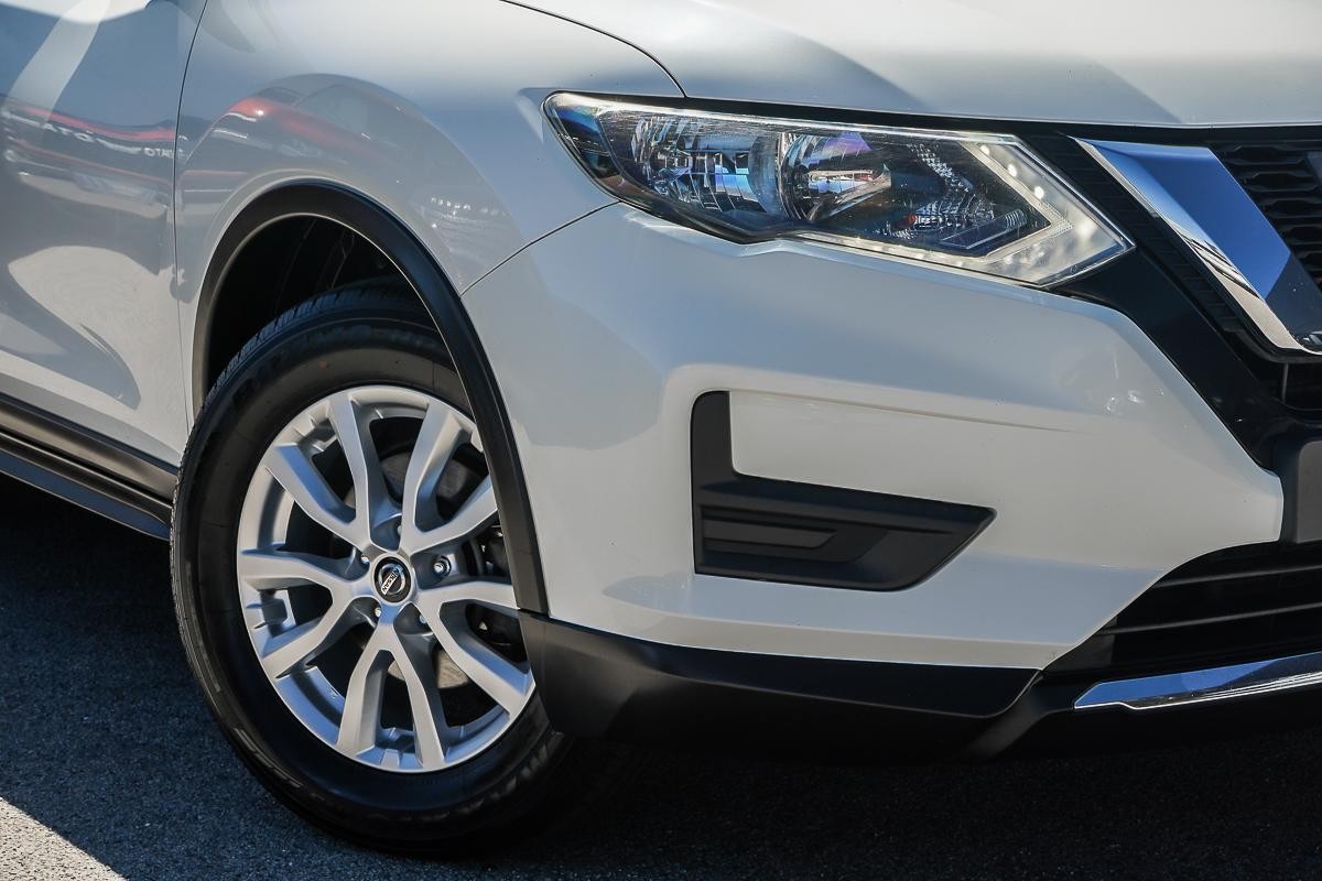 Nissan X-trail image 2