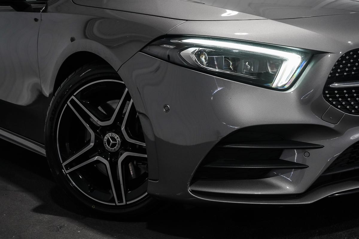 Mercedes Benz A-class image 2