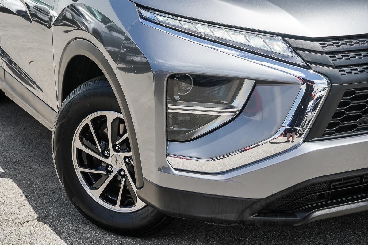 Mitsubishi Eclipse Cross image 2