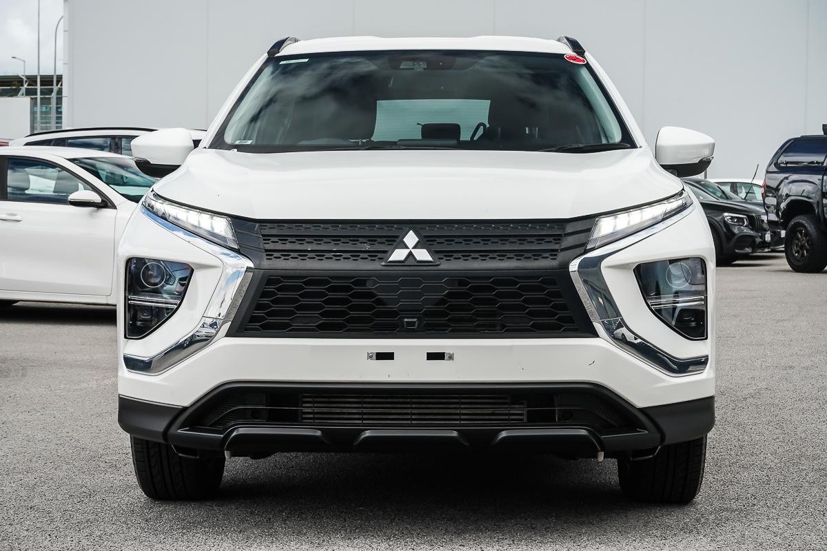 Mitsubishi Eclipse Cross image 3