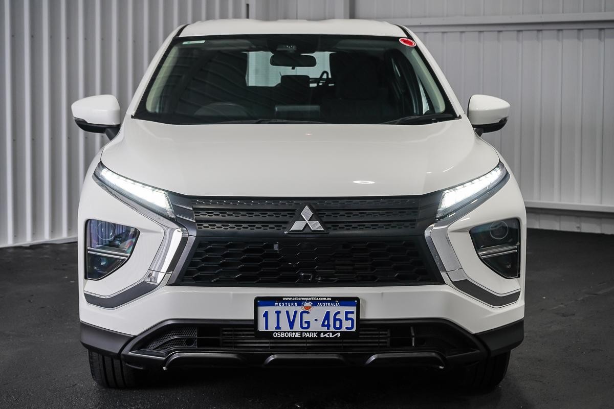 Mitsubishi Eclipse Cross image 4