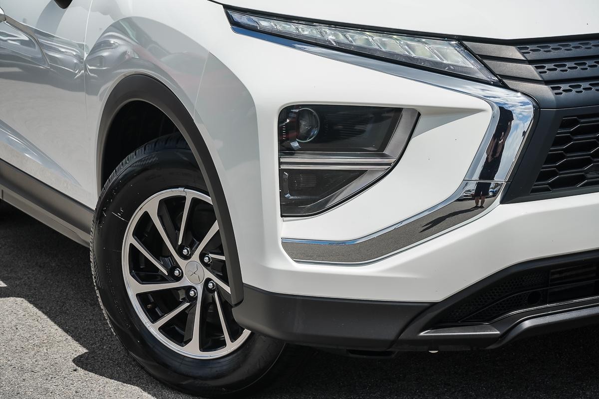 Mitsubishi Eclipse Cross image 2