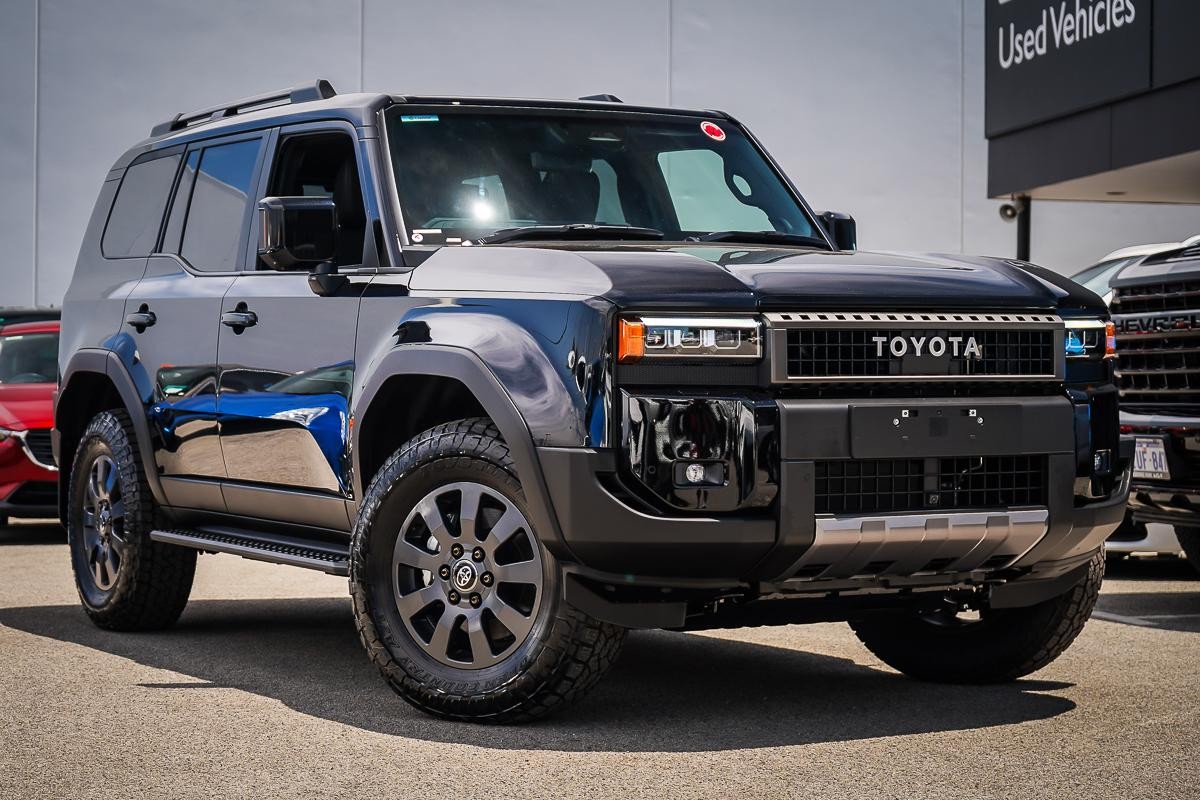 Toyota Landcruiser Prado image 1