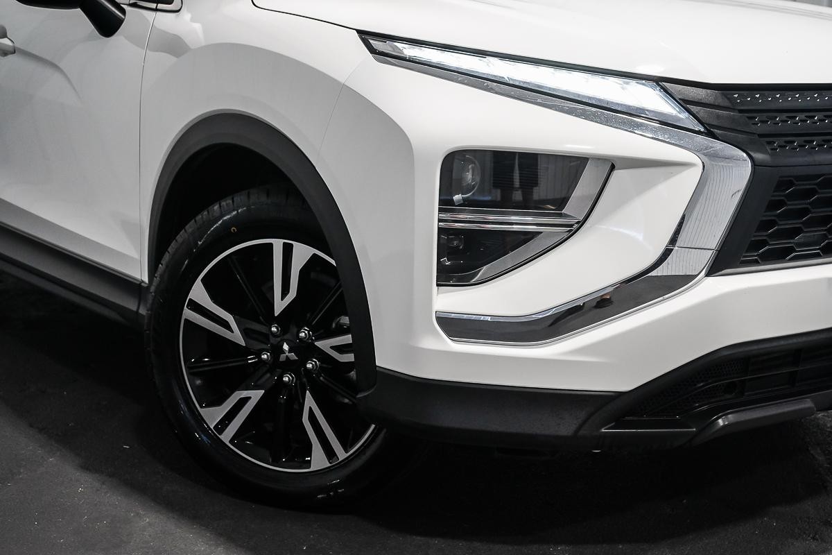 Mitsubishi Eclipse Cross image 2