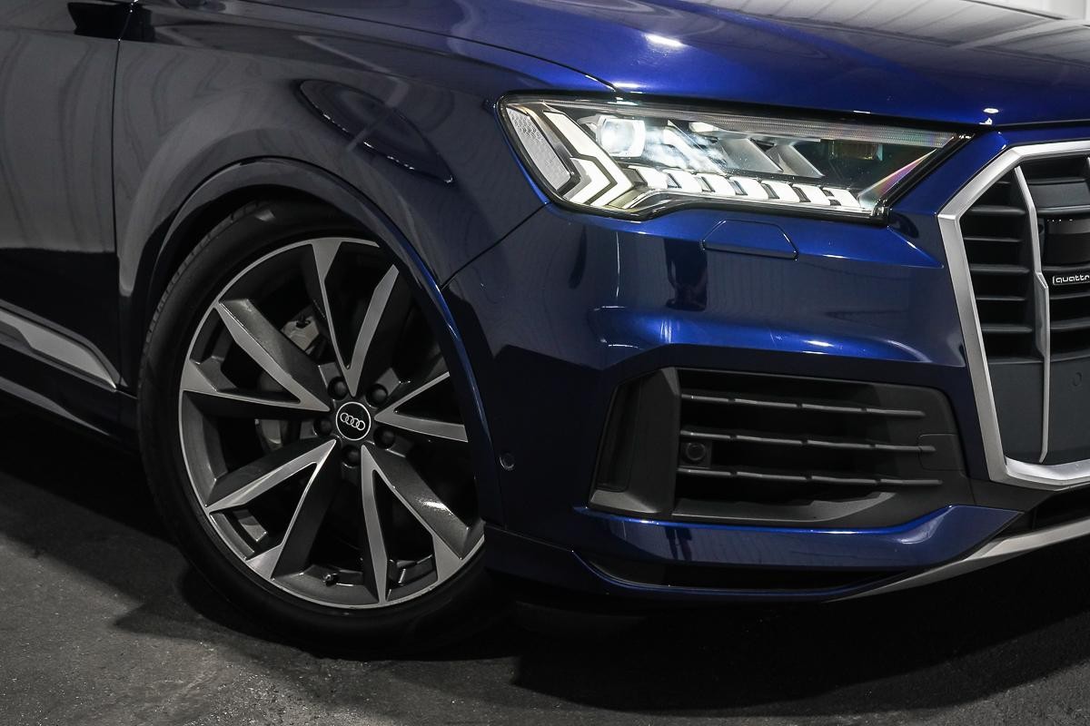 Audi Q7 image 2