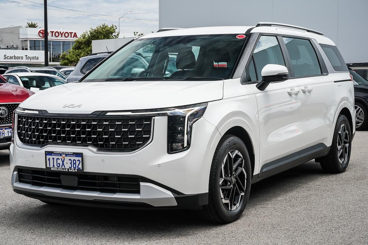 Kia Carnival image 4