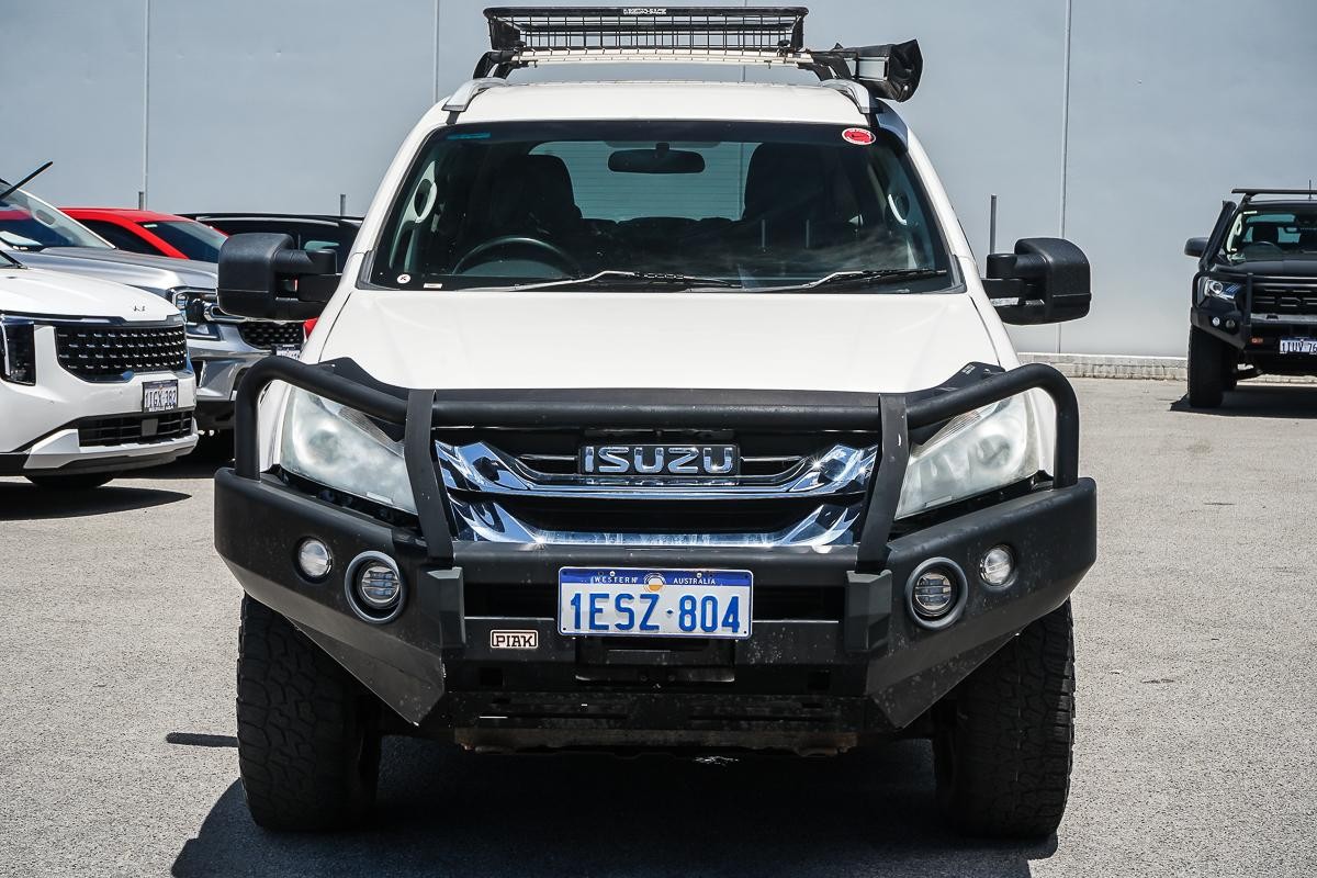 Isuzu Mu-x image 3