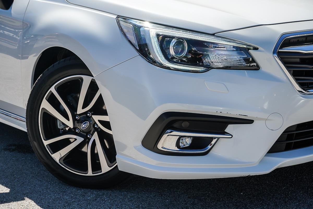 Subaru Liberty image 2