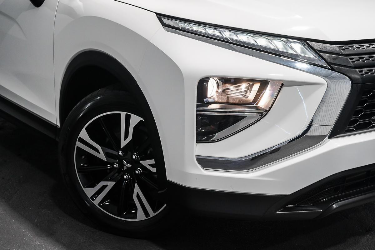 Mitsubishi Eclipse Cross image 2