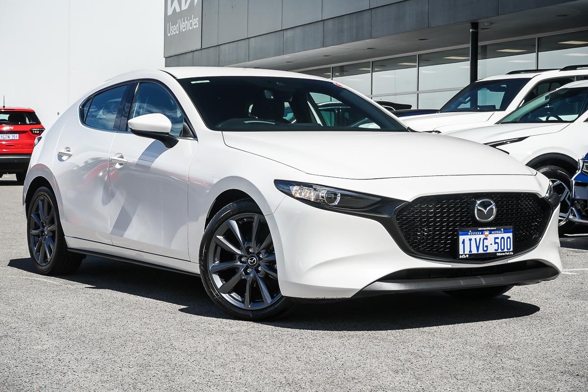 Mazda 3 image 1