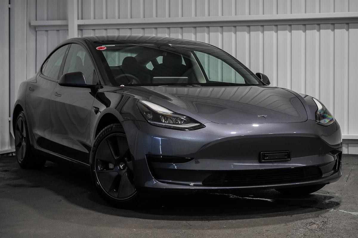 Tesla Model 3 image 1