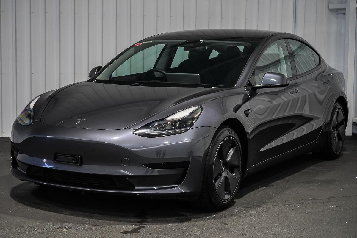 Tesla Model 3 image 4
