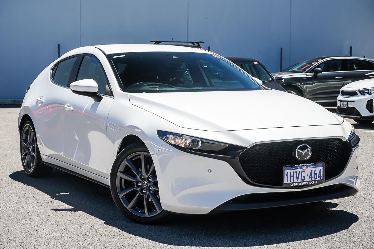 Mazda 3 image 1