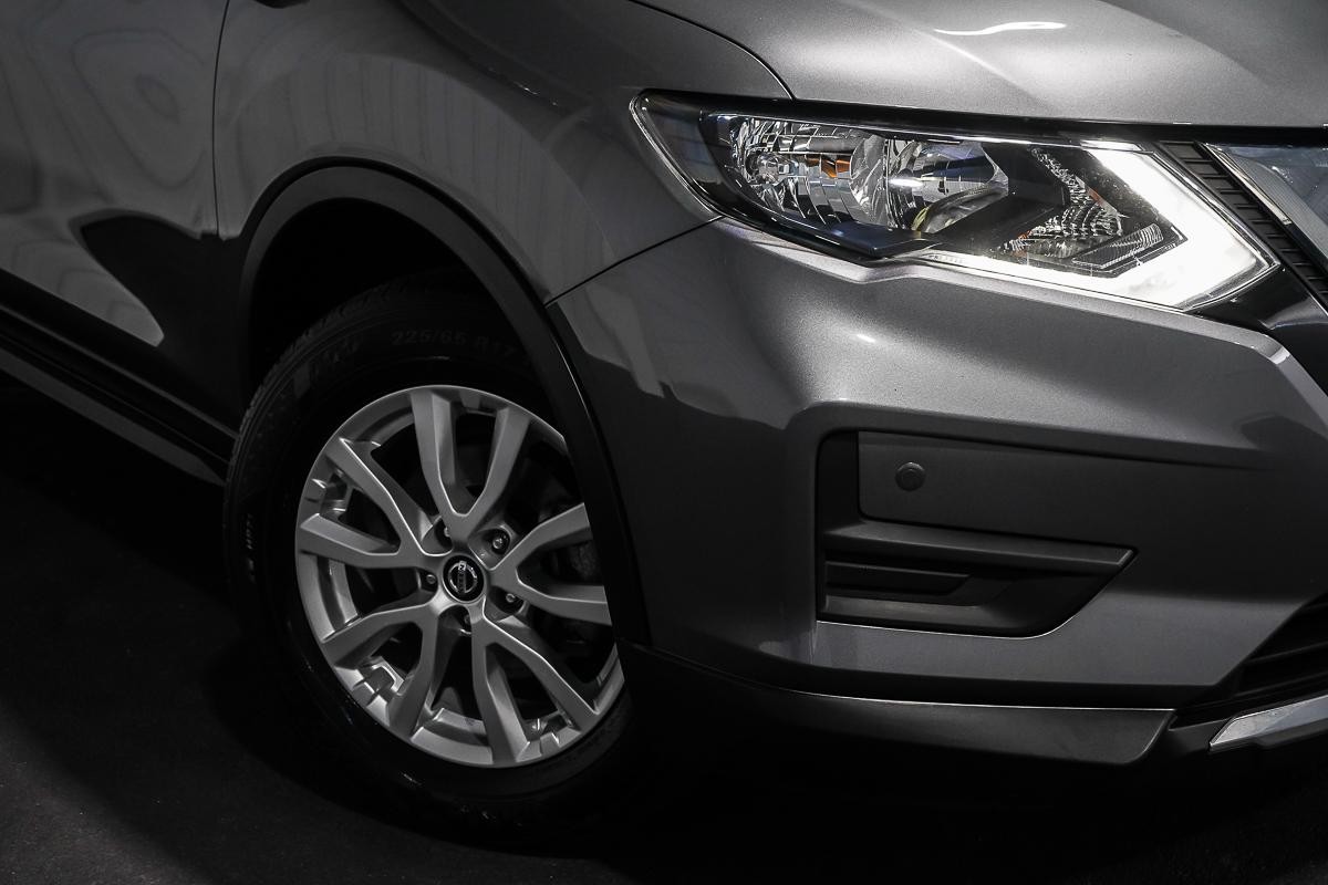 Nissan X-trail image 2