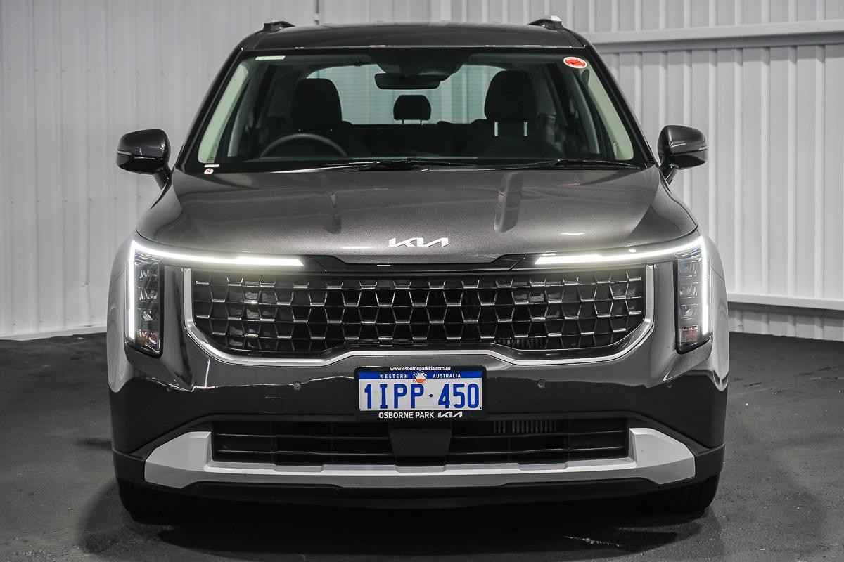 Kia Carnival image 3