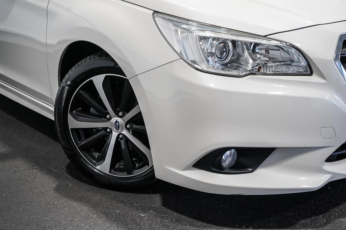 Subaru Liberty image 2