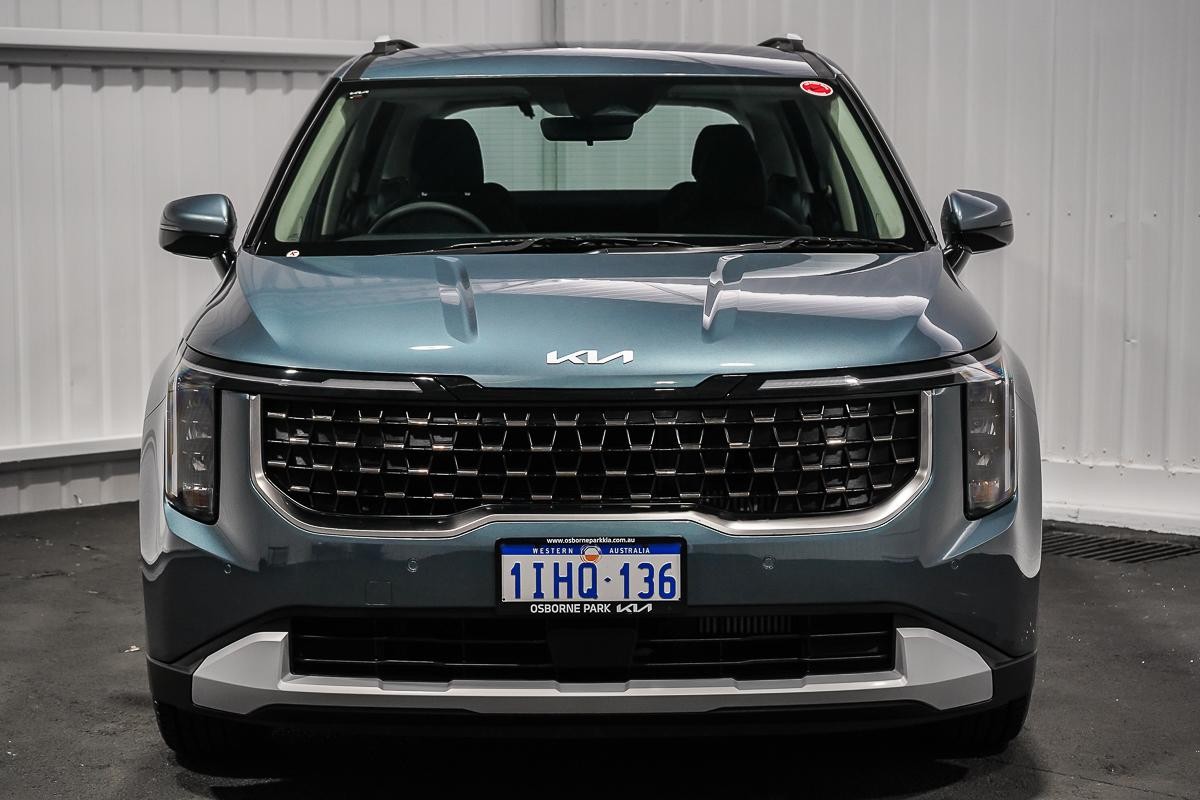 Kia Carnival image 3