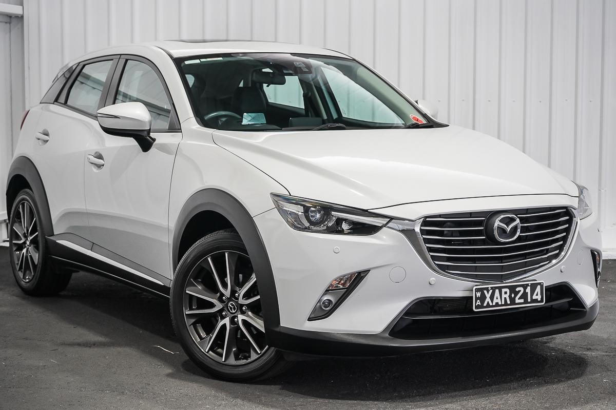 Mazda Cx-3 image 1