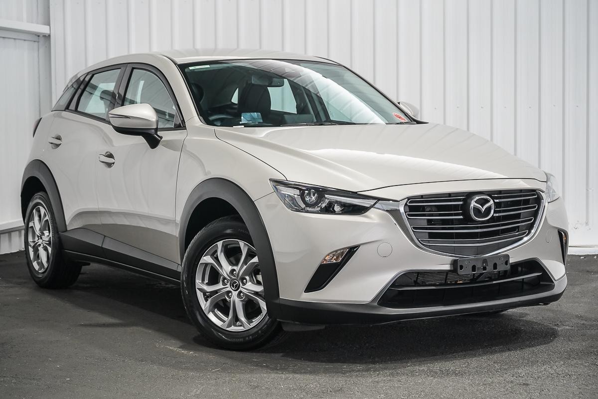 Mazda Cx-3 image 1