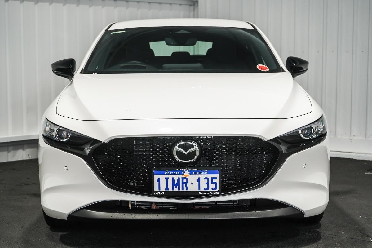 Mazda 3 image 3