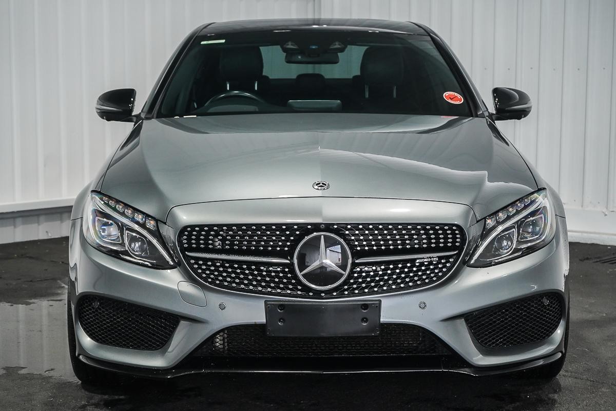 Mercedes Benz C-class image 3