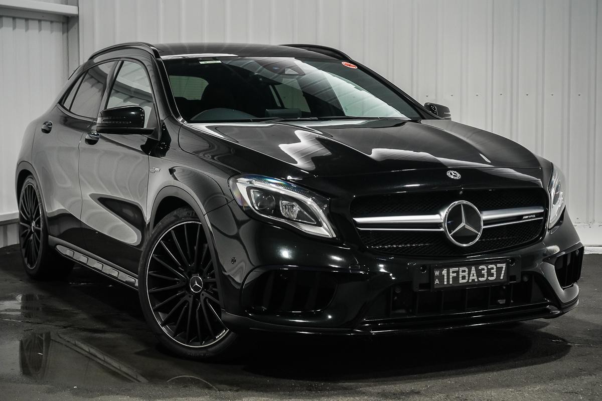 Mercedes Benz Gla-class image 1