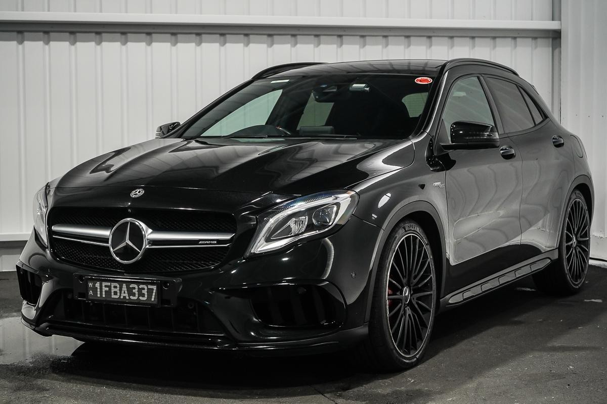 Mercedes Benz Gla-class image 4