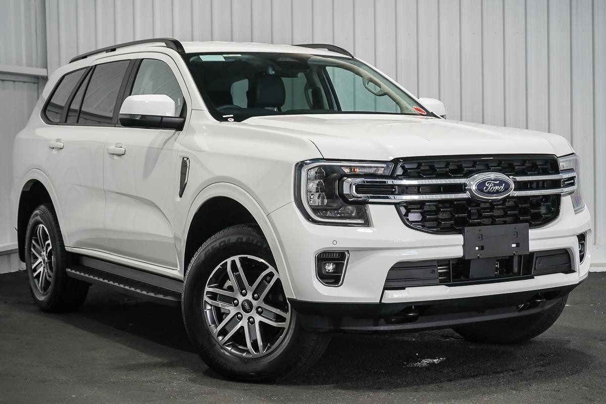 Ford Everest image 1