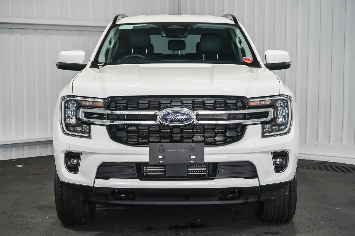 Ford Everest image 3