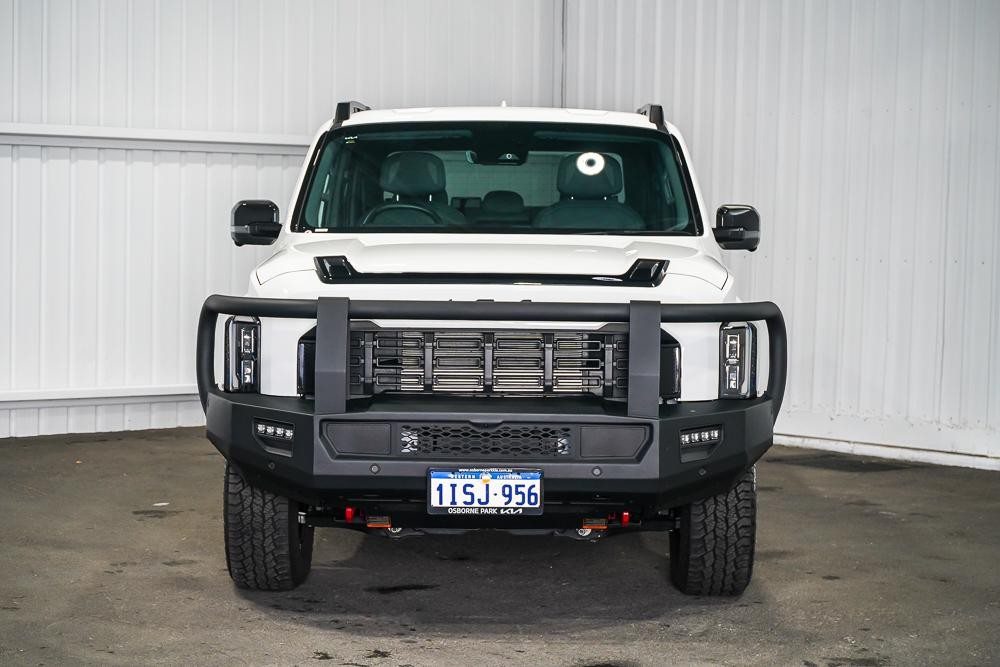 Kia Tasman image 3