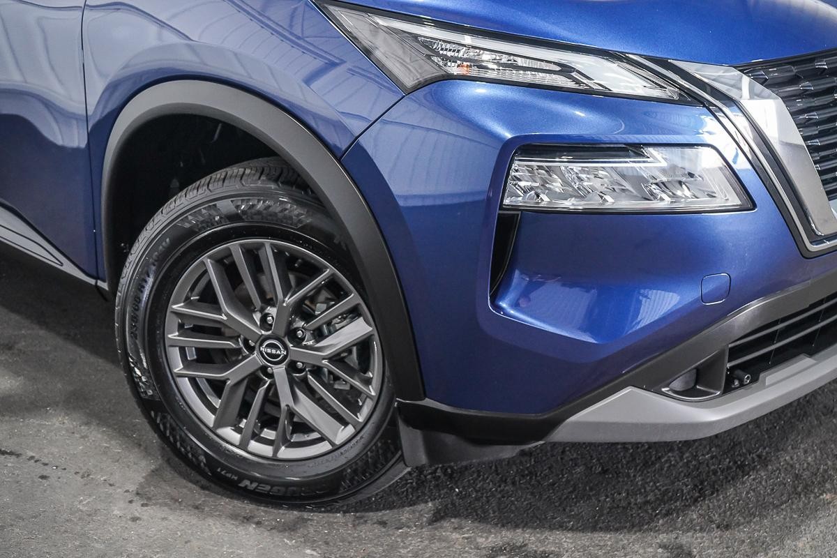 Nissan X-trail image 2